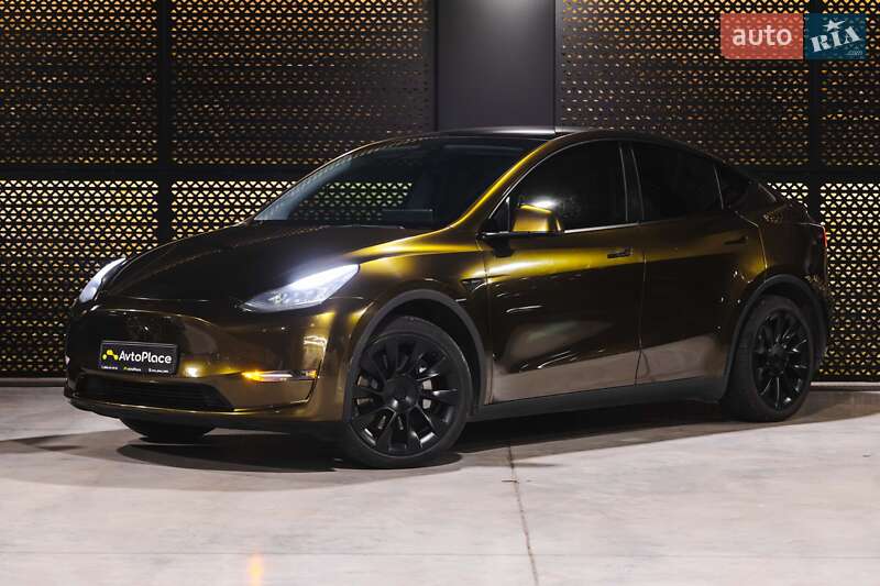 Позашляховик / Кросовер Tesla Model Y 2021 в Луцьку