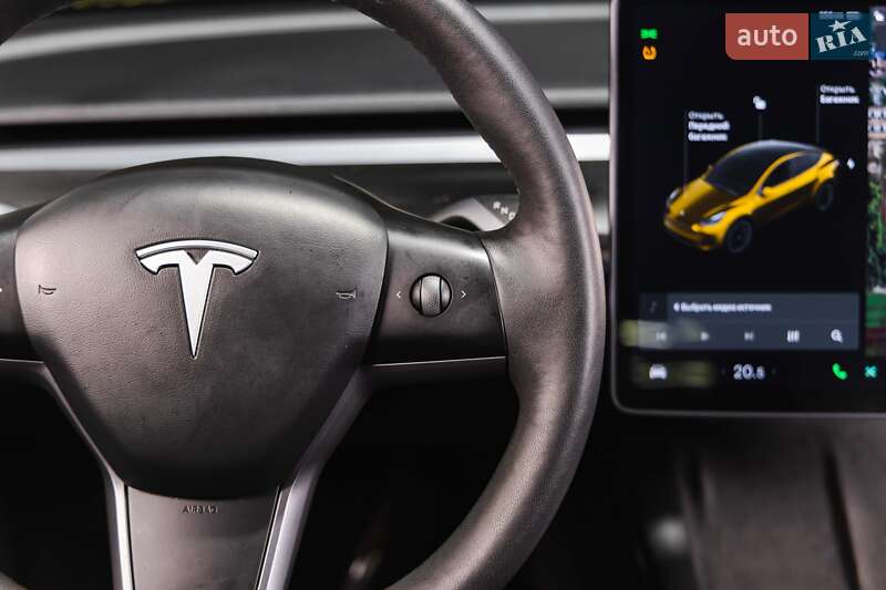 Позашляховик / Кросовер Tesla Model Y 2021 в Луцьку