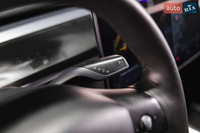 Позашляховик / Кросовер Tesla Model Y 2021 в Луцьку