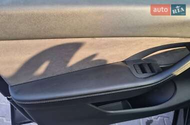 Позашляховик / Кросовер Tesla Model Y 2021 в Львові