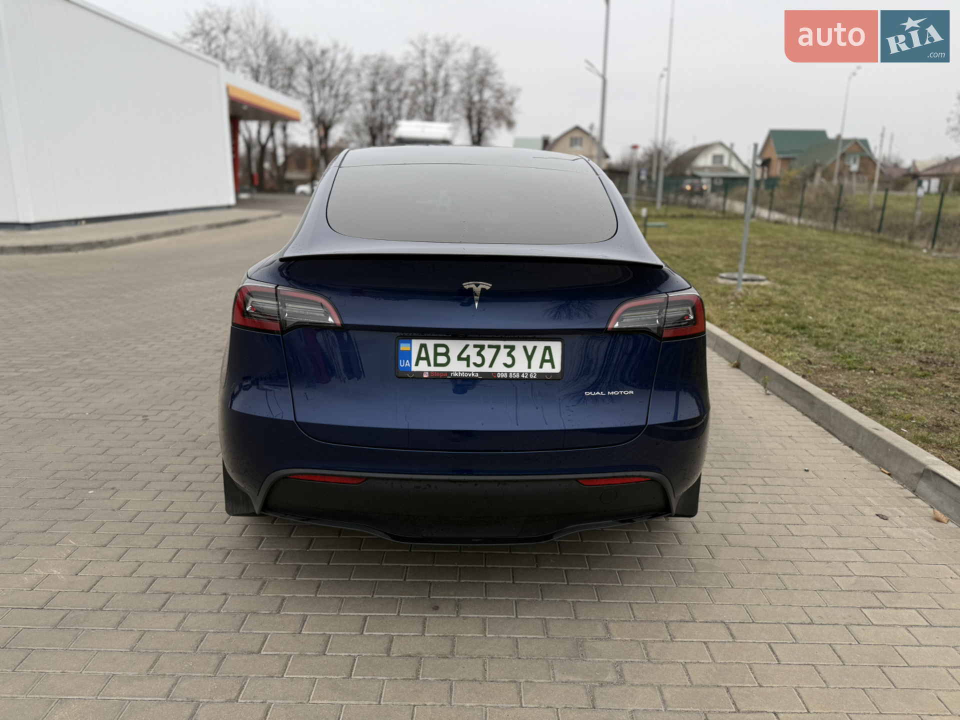 2023 Tesla Model Y - мініатюра 2