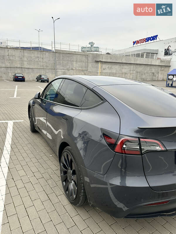 Внедорожник / Кроссовер Tesla Model Y 2022 в Одессе фото 15 Внедорожник / Кроссовер Tesla Model Y 2022 в Одессе