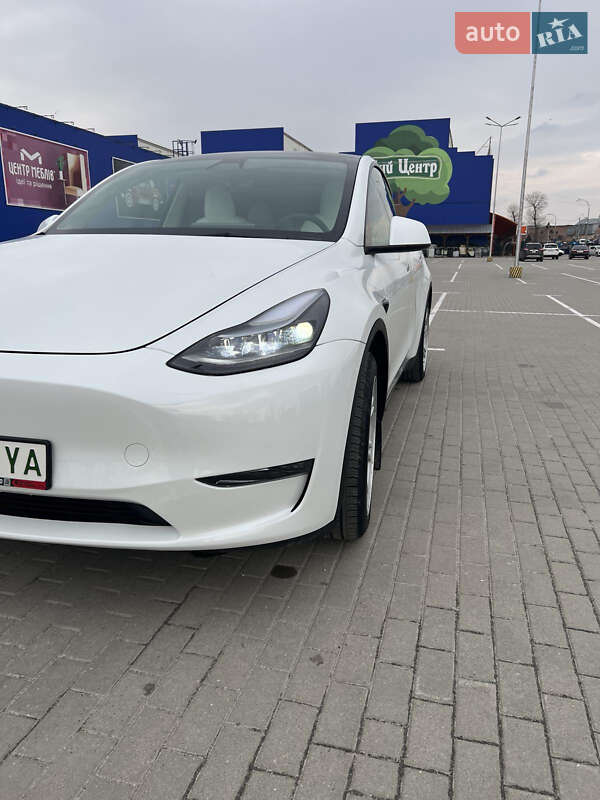 Внедорожник / Кроссовер Tesla Model Y 2022 в Тернополе
