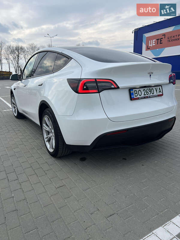 Внедорожник / Кроссовер Tesla Model Y 2022 в Тернополе