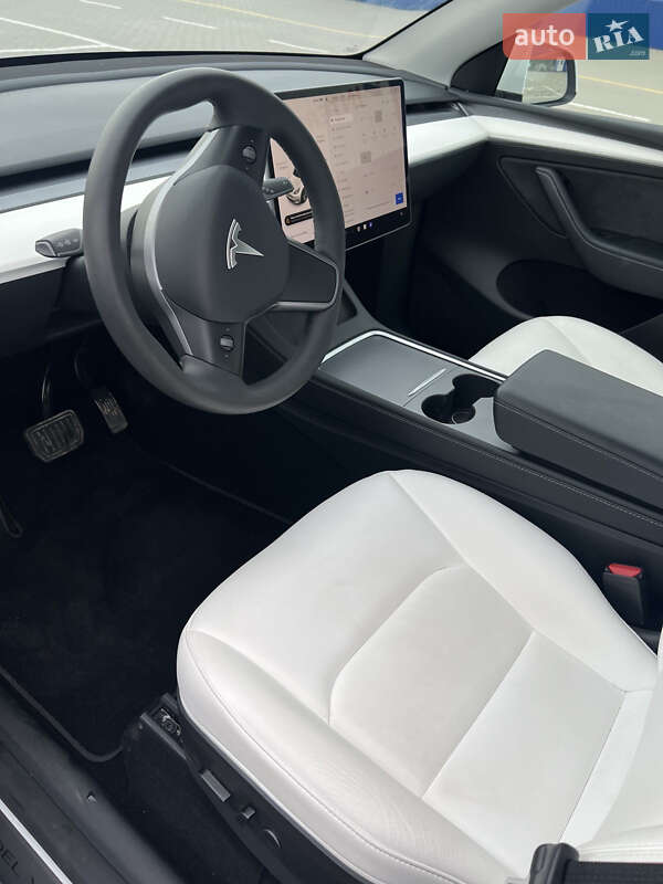 Внедорожник / Кроссовер Tesla Model Y 2022 в Тернополе