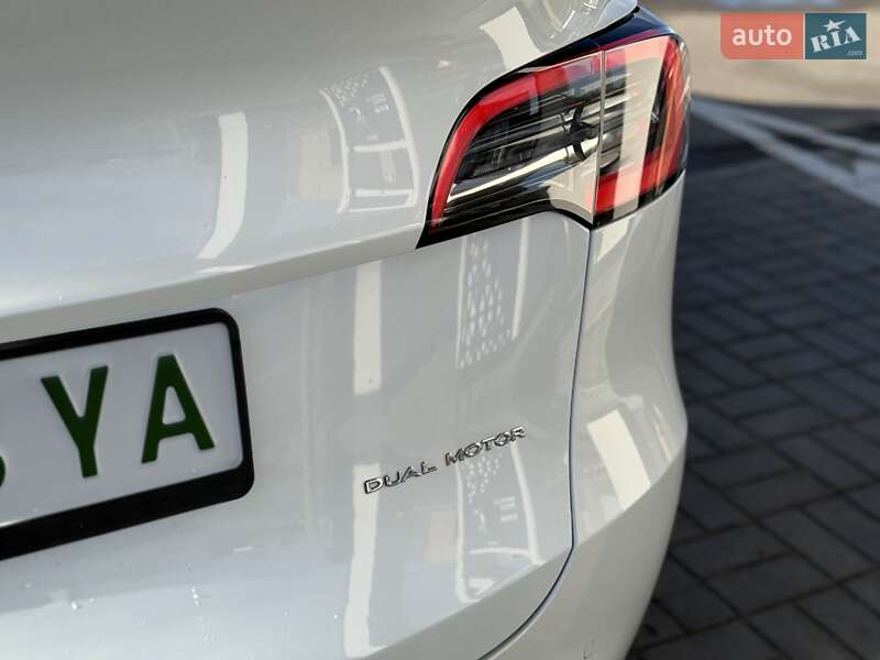 Позашляховик / Кросовер Tesla Model Y 2020 в Дніпрі