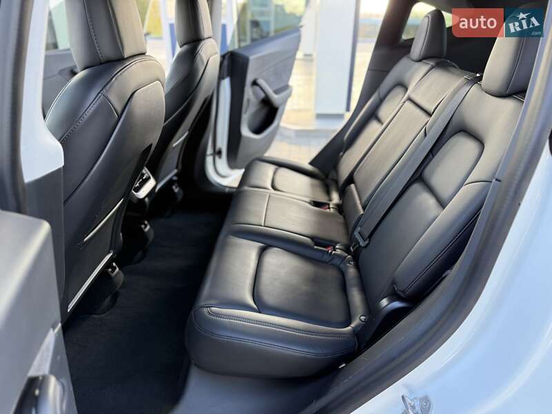 Позашляховик / Кросовер Tesla Model Y 2020 в Дніпрі