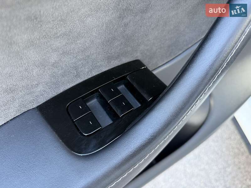 Позашляховик / Кросовер Tesla Model Y 2020 в Дніпрі