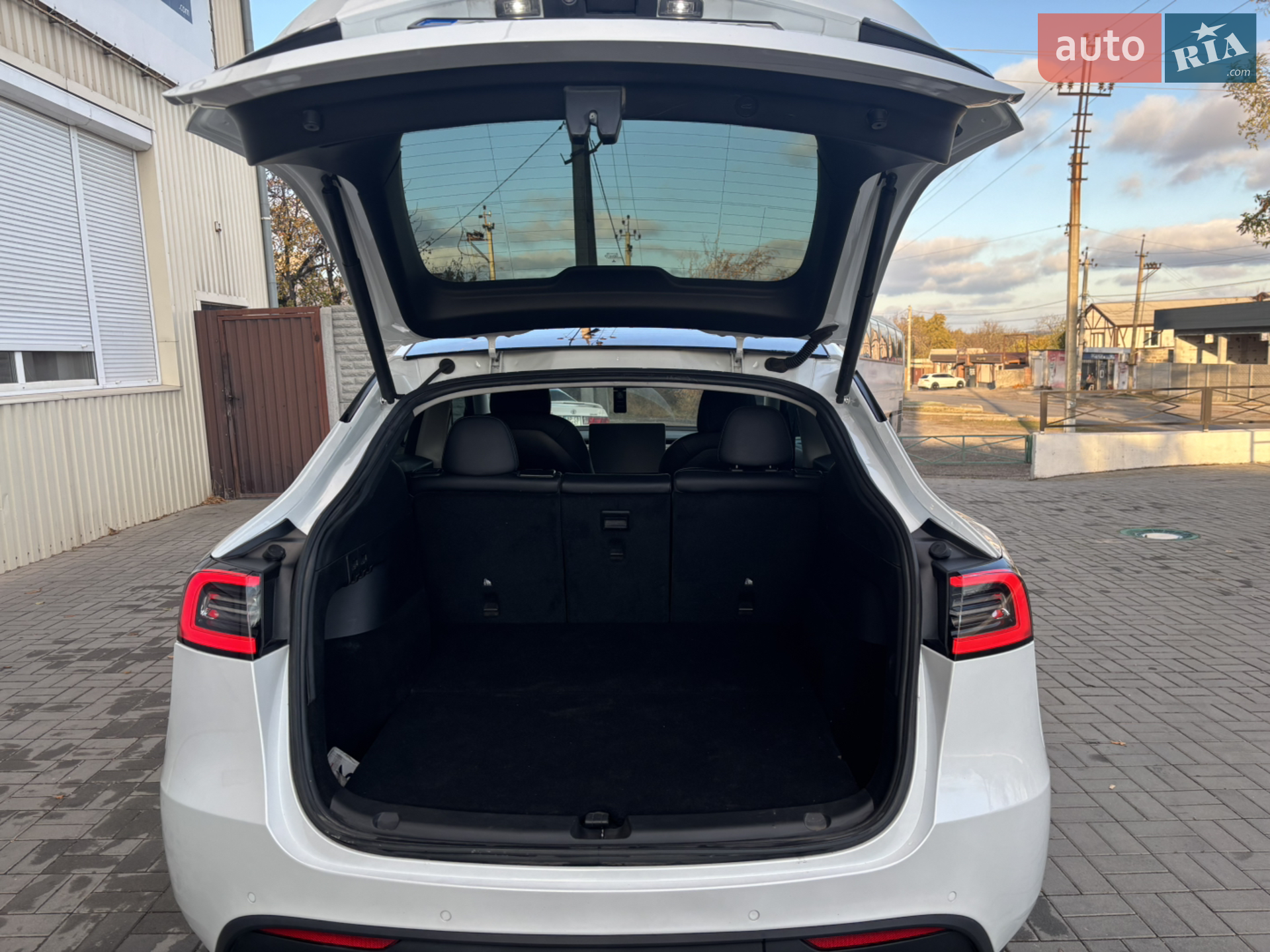 2021 Tesla Model Y - мініатюра 13