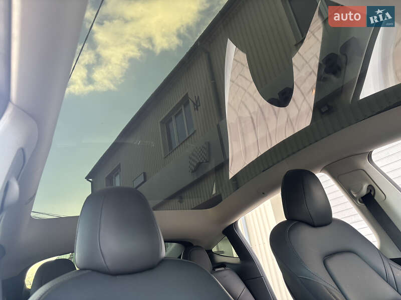 Внедорожник / Кроссовер Tesla Model Y 2021 в Запорожье
