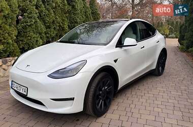 Позашляховик / Кросовер Tesla Model Y 2024 в Тернополі