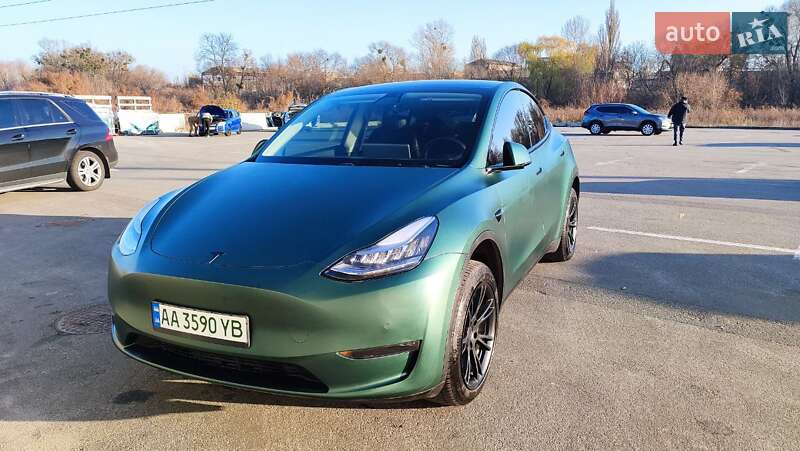 Tesla Model Y 2020