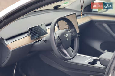 Внедорожник / Кроссовер Tesla Model Y 2022 в 