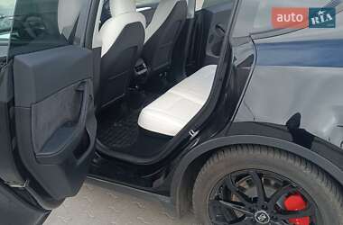 Внедорожник / Кроссовер Tesla Model Y 2022 в Львове