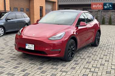 Внедорожник / Кроссовер Tesla Model Y 2023 в Ровно