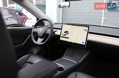 Внедорожник / Кроссовер Tesla Model Y 2021 в 