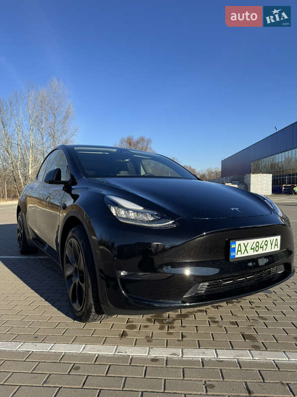 Внедорожник / Кроссовер Tesla Model Y 2023 в Харькове