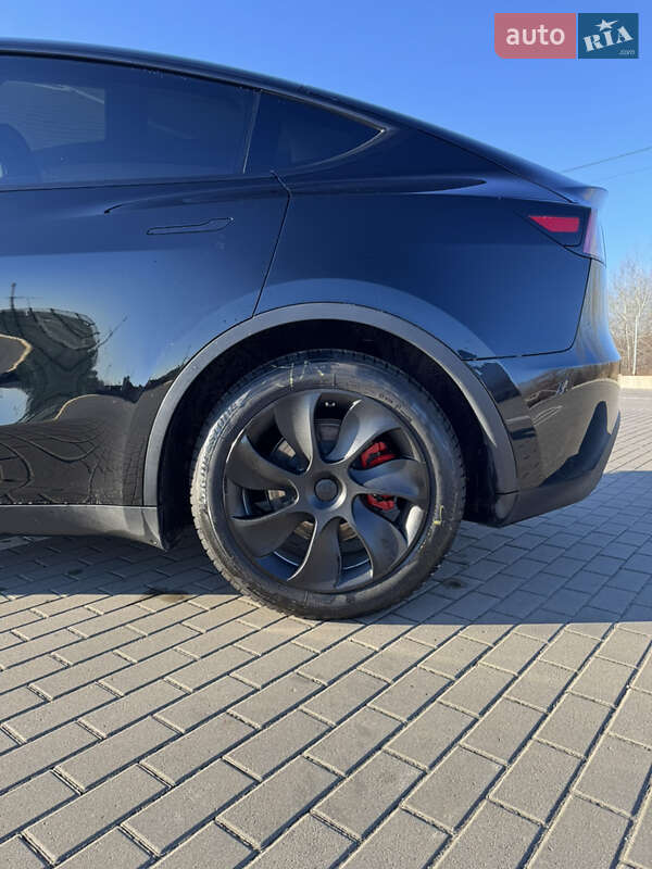 Внедорожник / Кроссовер Tesla Model Y 2023 в Харькове
