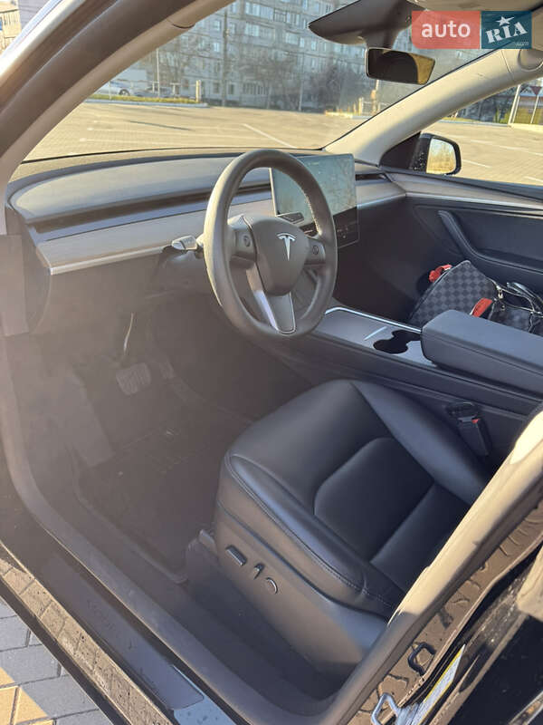 Внедорожник / Кроссовер Tesla Model Y 2023 в Харькове