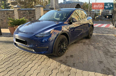 Внедорожник / Кроссовер Tesla Model Y 2023 в 