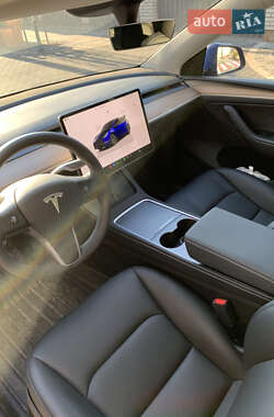 Внедорожник / Кроссовер Tesla Model Y 2023 в 