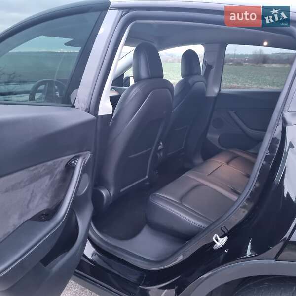 Внедорожник / Кроссовер Tesla Model Y 2020 в Запорожье