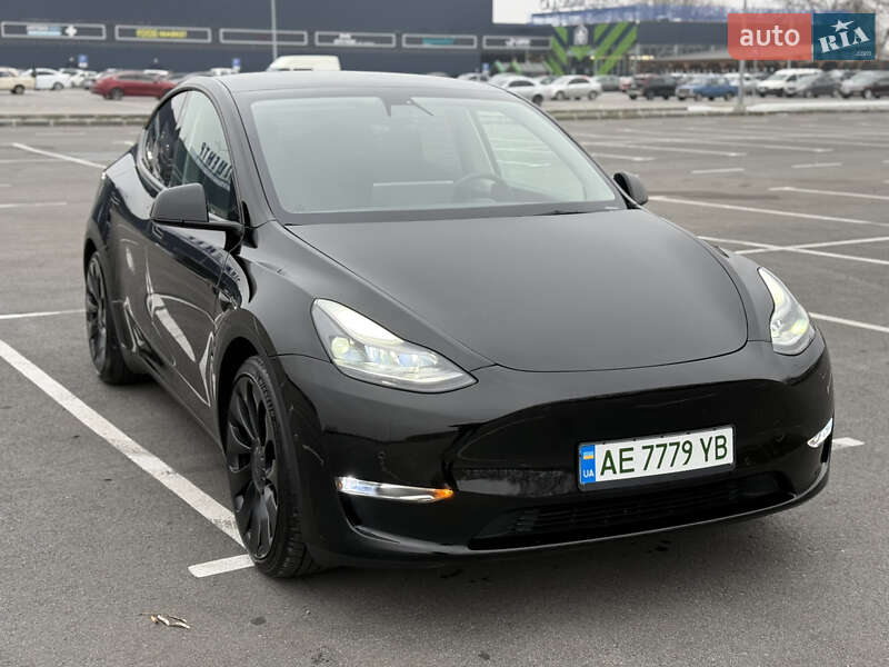 Tesla Model Y 2022