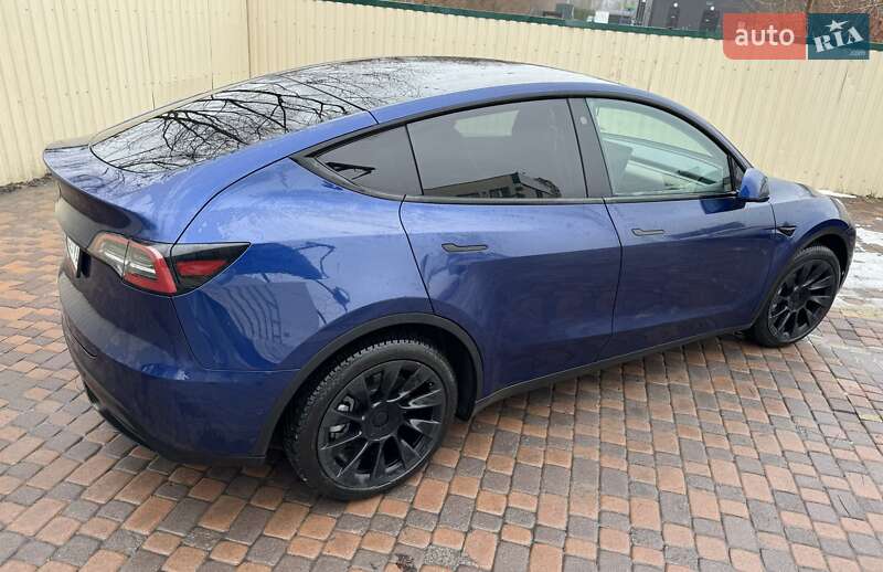 Tesla Model Y 2021