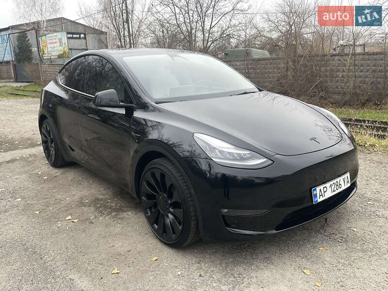 Внедорожник / Кроссовер Tesla Model Y 2021 в 