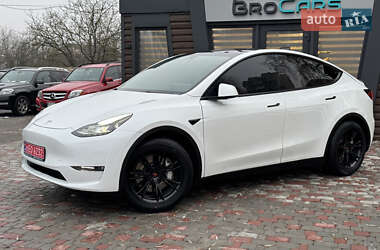 Внедорожник / Кроссовер Tesla Model Y 2021 в 