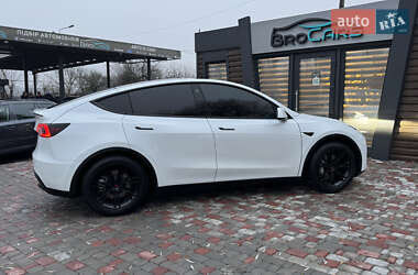 Внедорожник / Кроссовер Tesla Model Y 2021 в 
