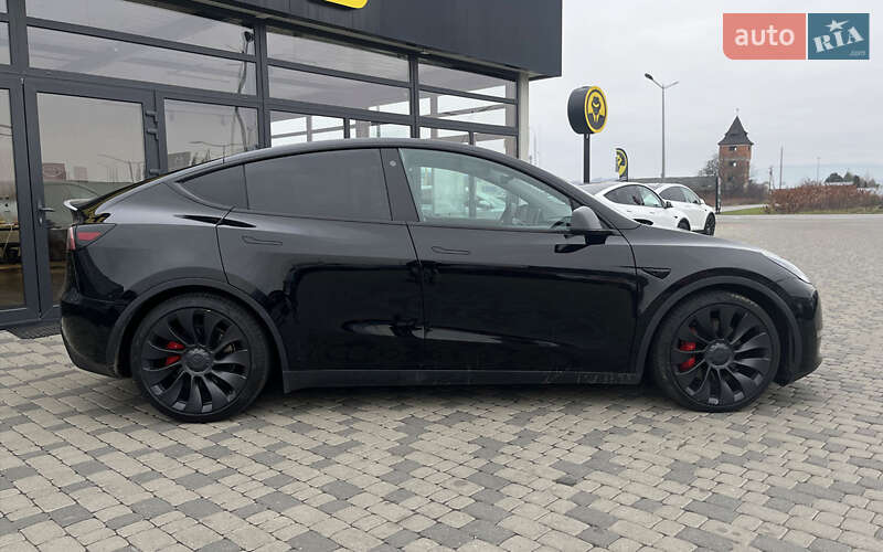Внедорожник / Кроссовер Tesla Model Y 2021 в Мукачево