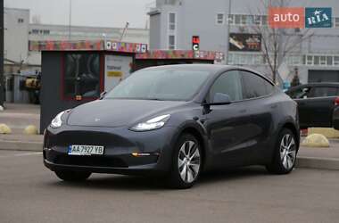 Внедорожник / Кроссовер Tesla Model Y 2023 в 