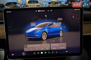 Внедорожник / Кроссовер Tesla Model Y 2022 в Киеве