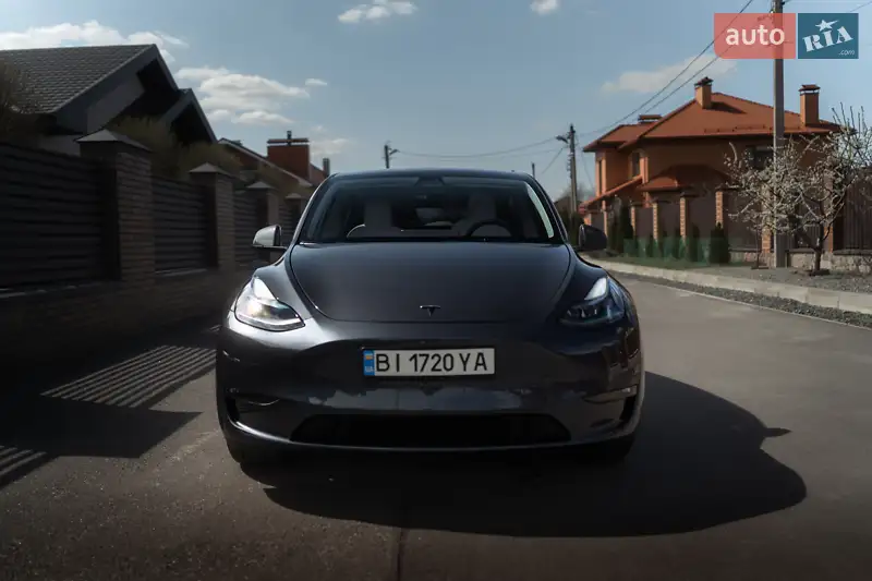 Tesla Model Y