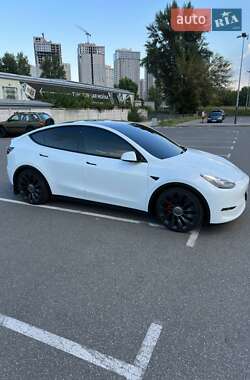 Tesla Model Y 2022