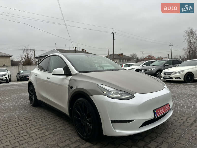 Внедорожник / Кроссовер Tesla Model Y 2020 в Луцке