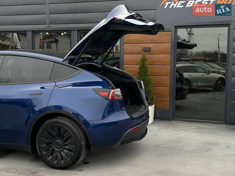 Позашляховик / Кросовер Tesla Model Y 2023 в Рівному