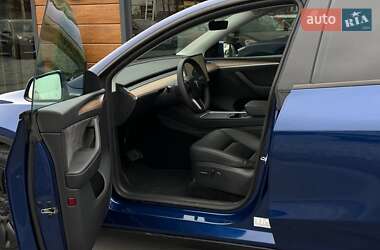 Внедорожник / Кроссовер Tesla Model Y 2023 в 
