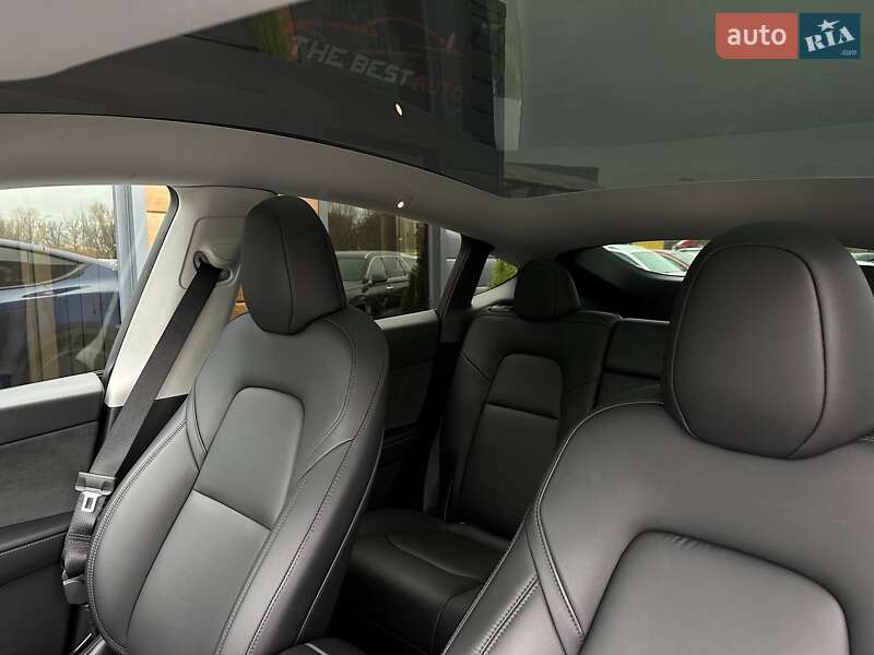 Позашляховик / Кросовер Tesla Model Y 2023 в Рівному