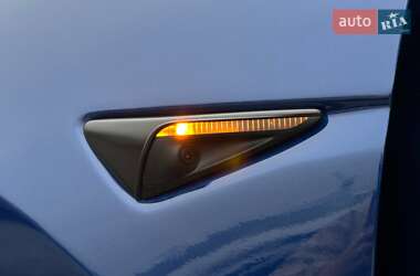 Внедорожник / Кроссовер Tesla Model Y 2023 в 