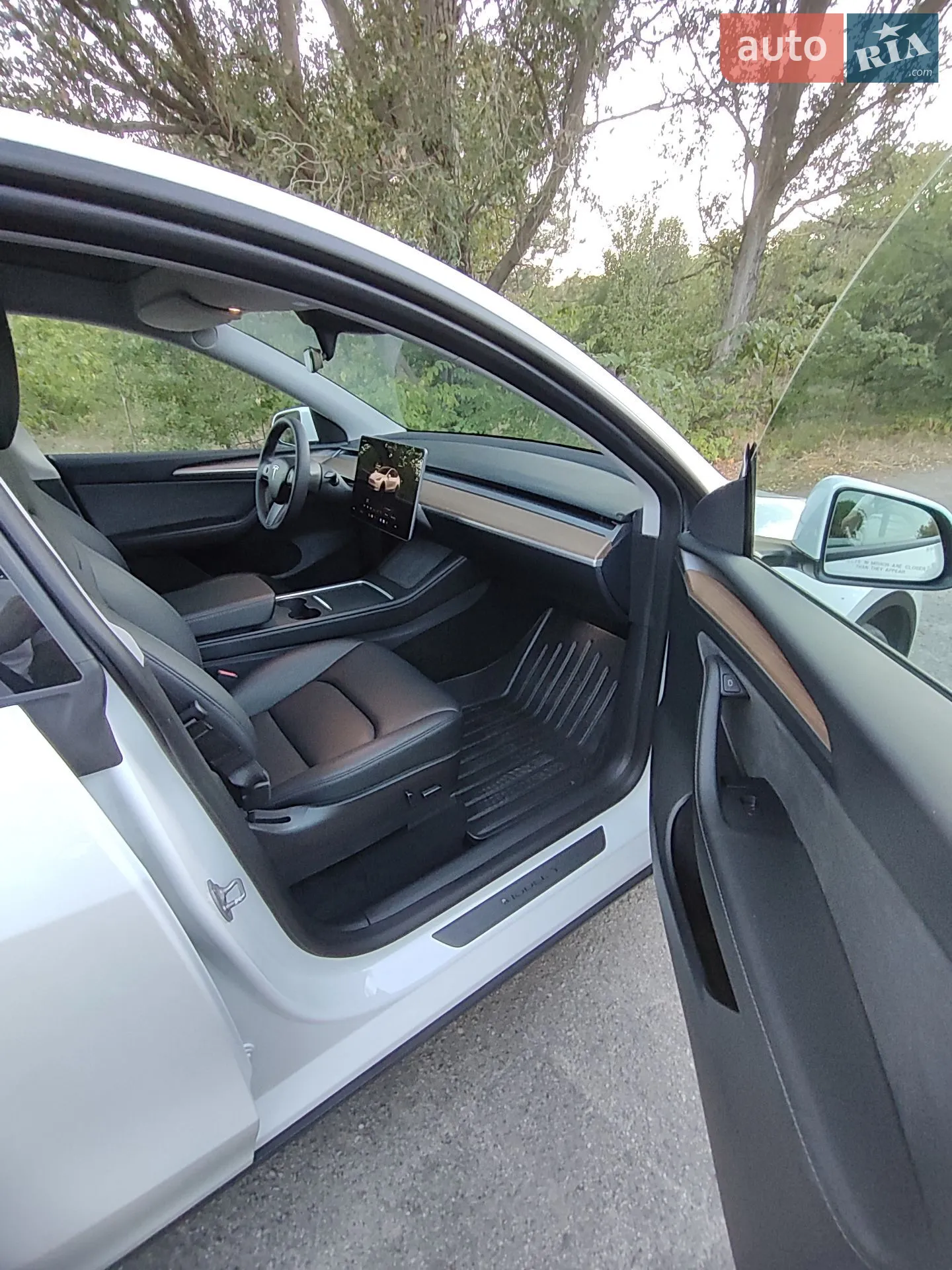 2023 Tesla Model Y - мініатюра 18