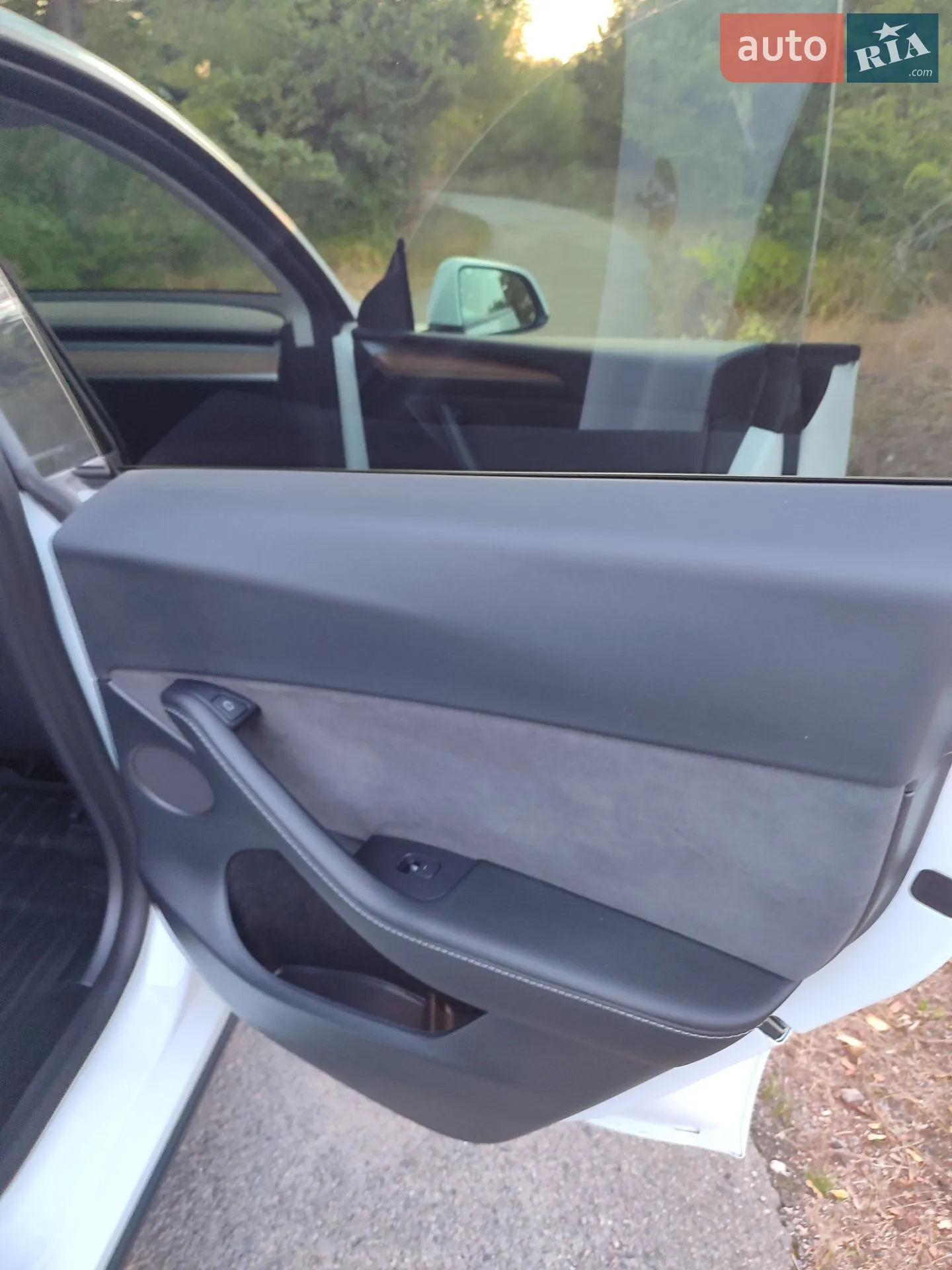2023 Tesla Model Y - мініатюра 25