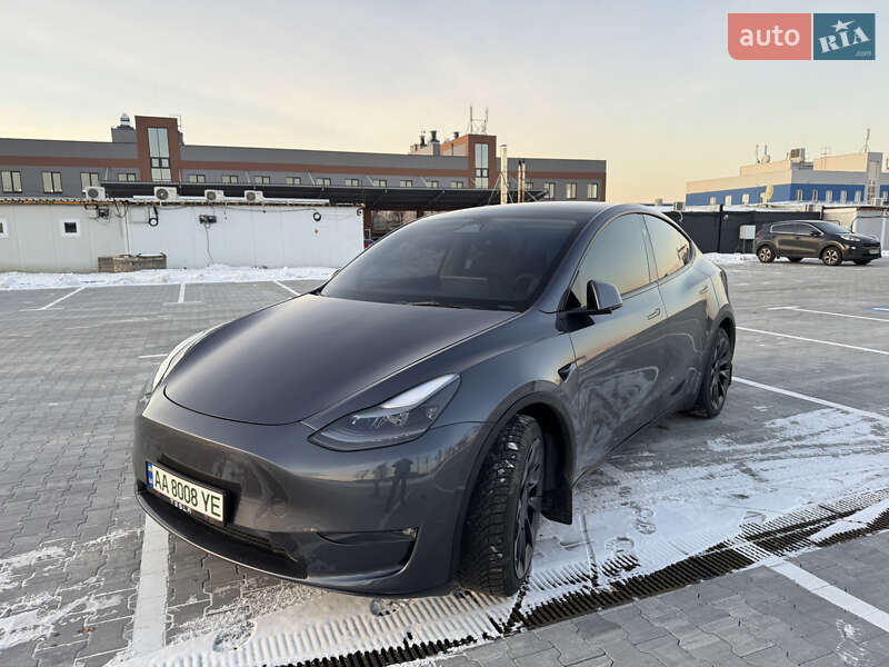 Внедорожник / Кроссовер Tesla Model Y 2023 в Киеве