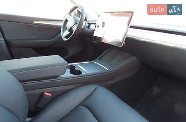 Внедорожник / Кроссовер Tesla Model Y 2024 в 