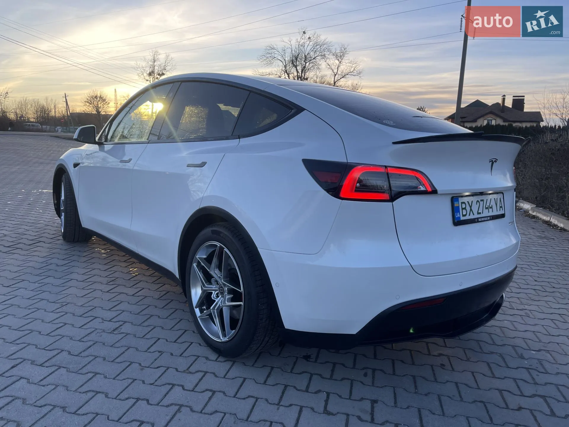 2022 Tesla Model Y - мініатюра 4