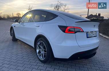 Позашляховик / Кросовер Tesla Model Y 2022 в 