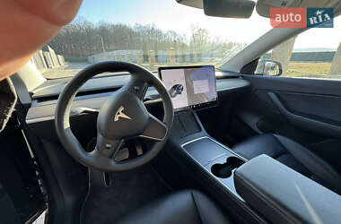 Внедорожник / Кроссовер Tesla Model Y 2021 в 