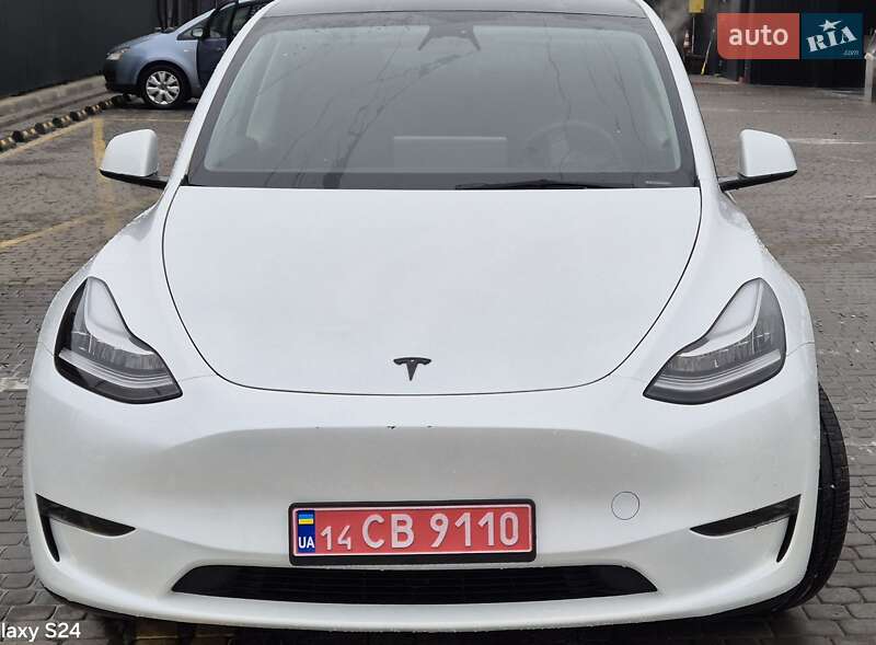 Внедорожник / Кроссовер Tesla Model Y 2023 в Львове