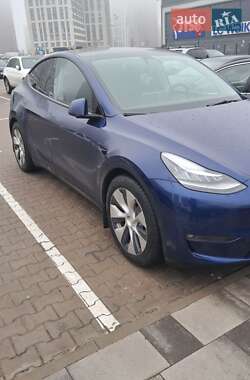 Внедорожник / Кроссовер Tesla Model Y 2021 в 